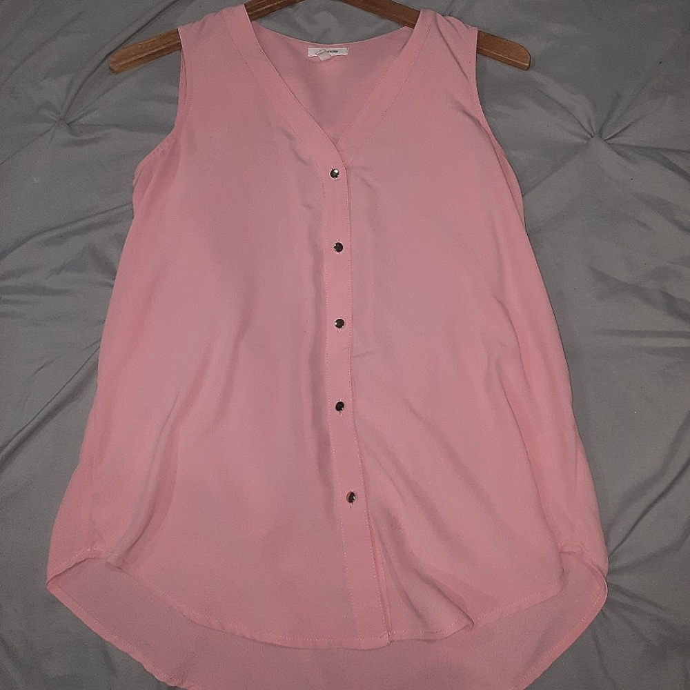 Maurices pink sleeveless blouse